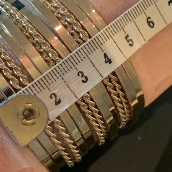 Cuff bracelet - Picture 6 of 6